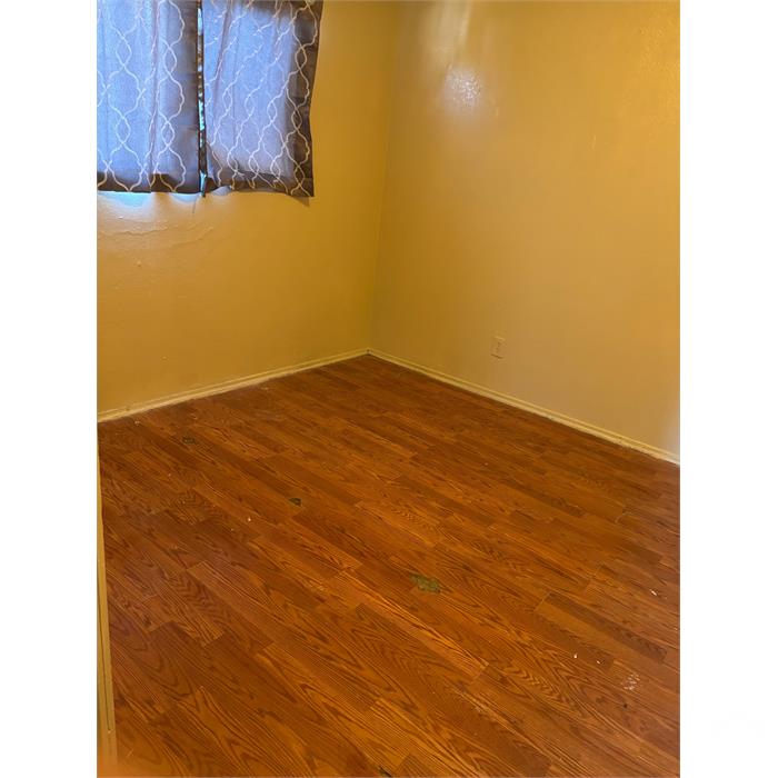 155 3/4 E 84th Pl