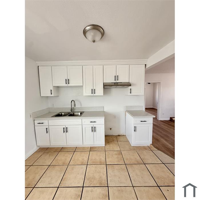 124 1/4 W 95th St