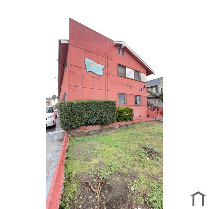 1815 S Burlington Ave