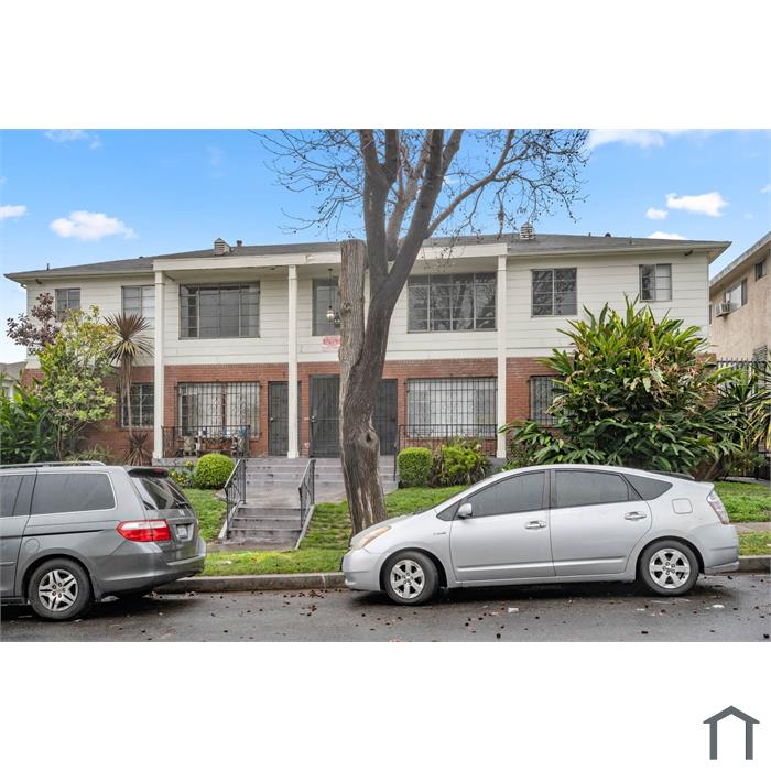 3862 Potomac Ave
