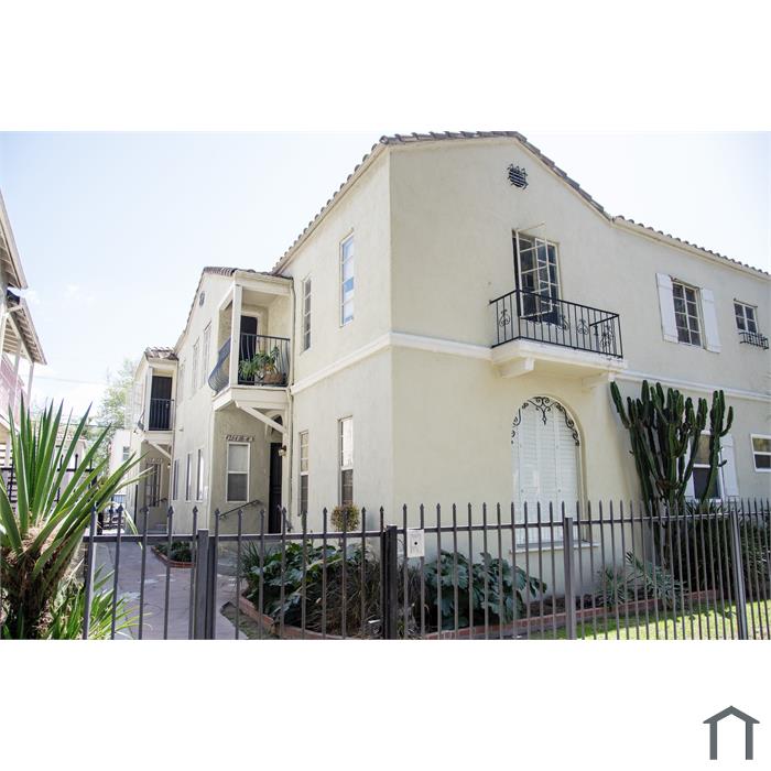4268 1/2 Leimert Blvd