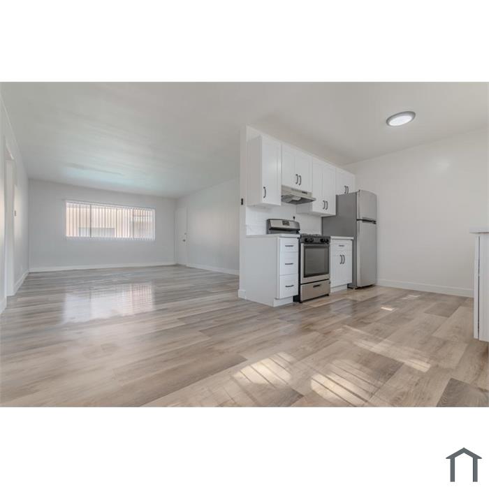 4515 August St