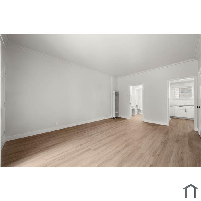4193 1/4 Leimert Blvd