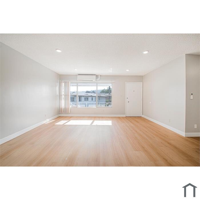 4505 Santa Rosalia Dr