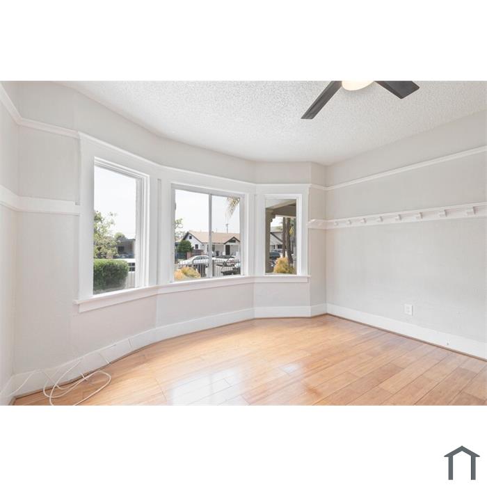 227 E 52nd St
