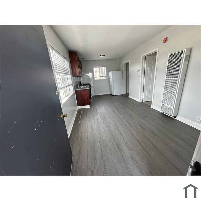 731 E Jefferson Blvd