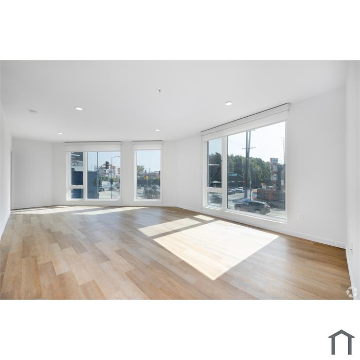 11701 Santa Monica Blvd