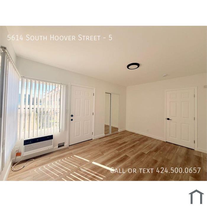 Renovated 1BD/1BA | In-Unit Laundry, Parking & A/C