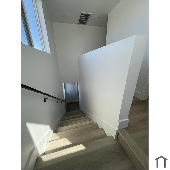 640 W 45th St