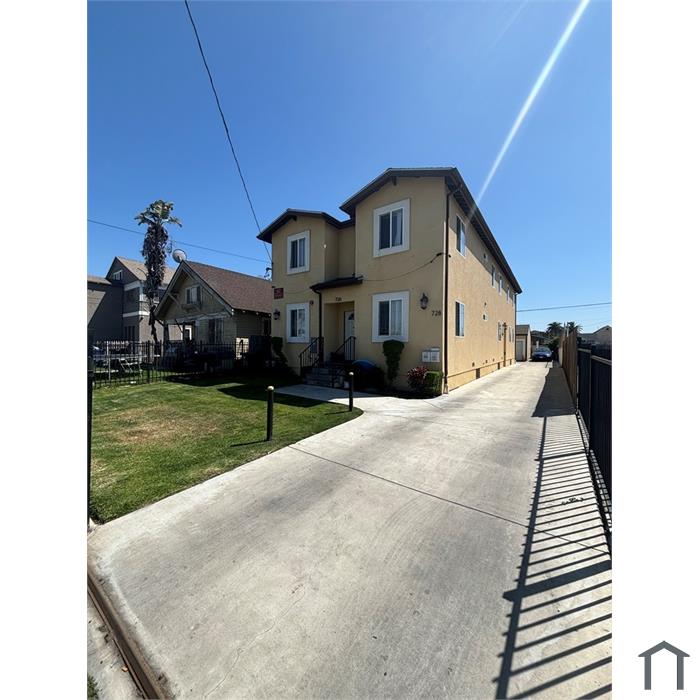 728 W 55th St