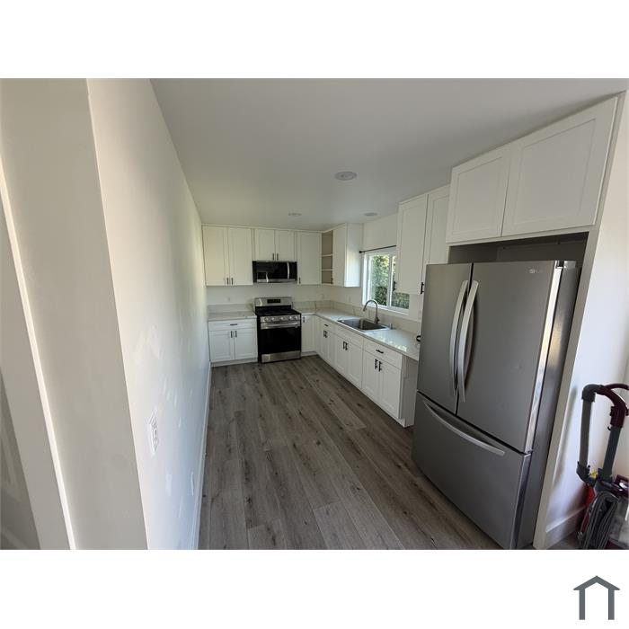 316 W 54th St