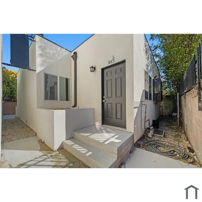 324 W 51st St