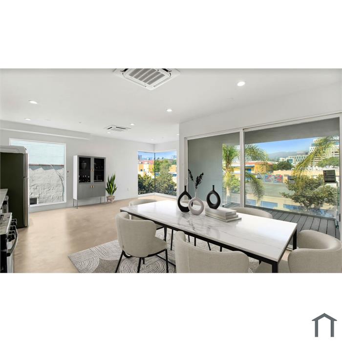 5814 La Mirada Ave