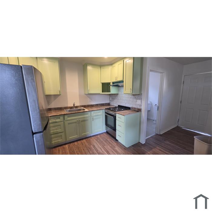 4427 1/2 4th Ave
