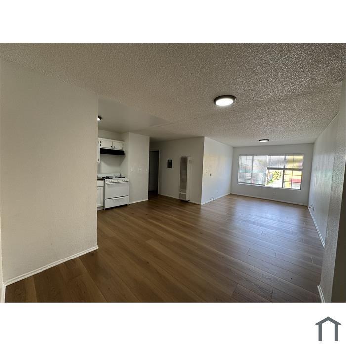 2402 W Slauson Ave
