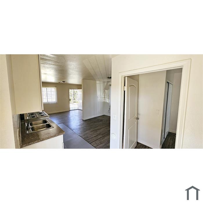 636 W 74th St