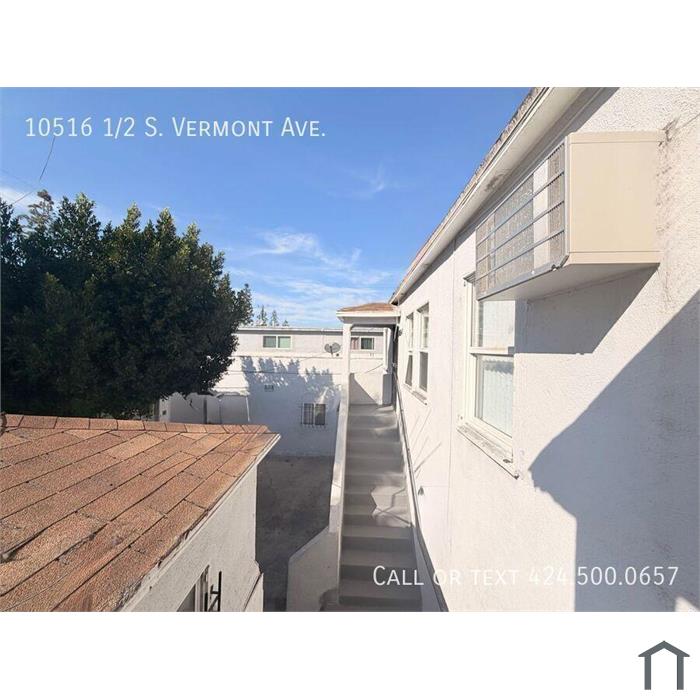 Recently Renovated 2 Bedroom Unit!!