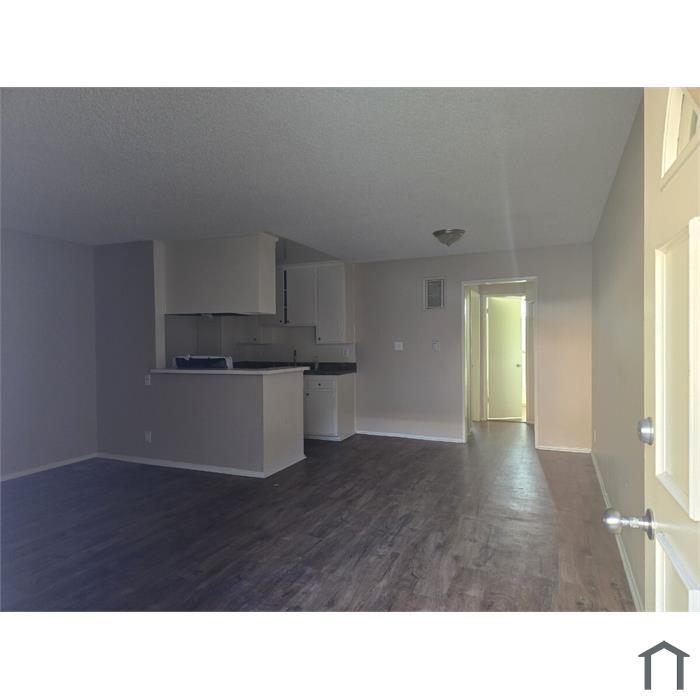 1515 W 103rd St