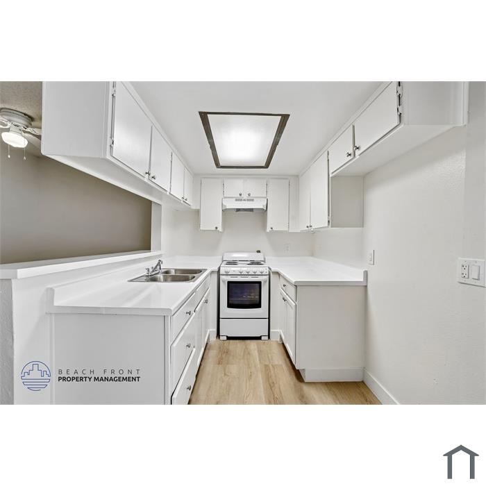 Grand View Tower Apartments