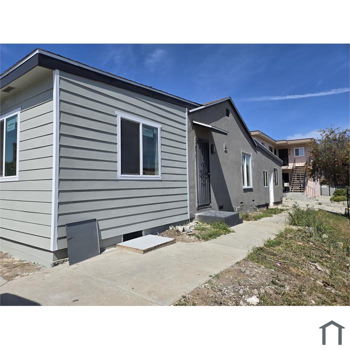 11226 S Broadway