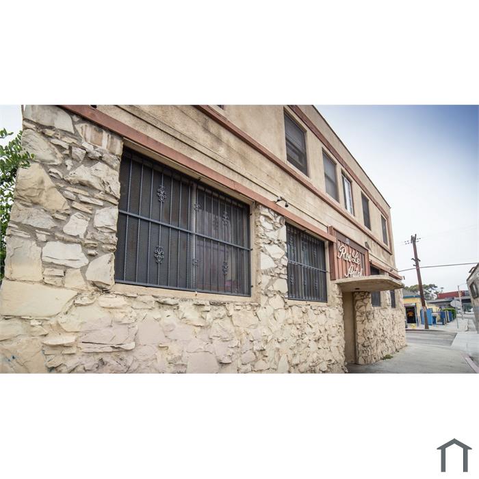 256 W 117th St