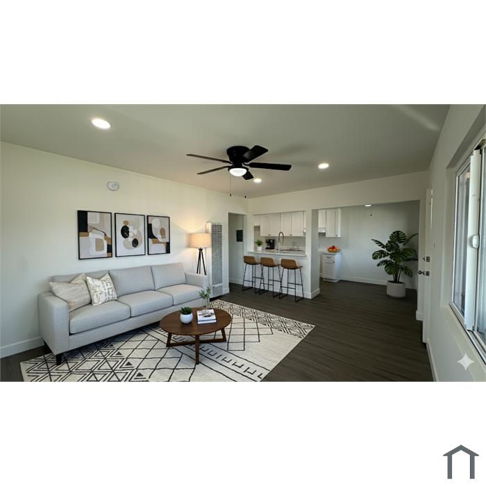 701 S Willowbrook Ave