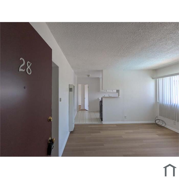 9815 Imperial Hwy