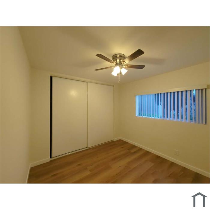 9815 Imperial Hwy