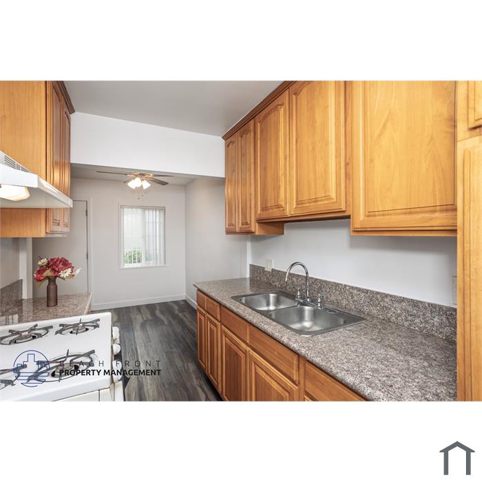 12621 Glenshire Rd, 12618 Lakewood Blvd.
