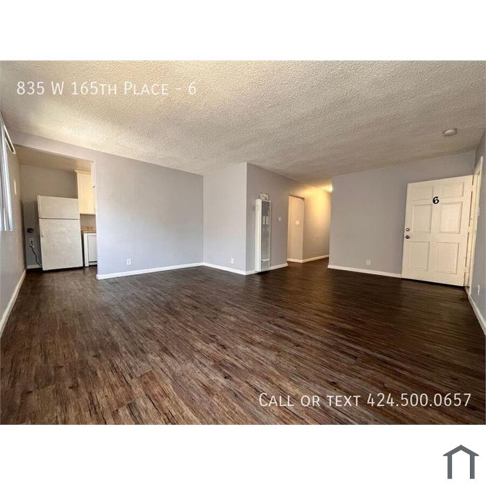 Comfortable 2BD/1BA  Heart of Gardena  Section 8 Welcome