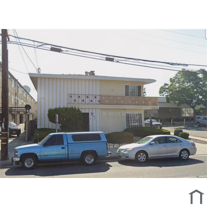 12612 Inglewood Ave