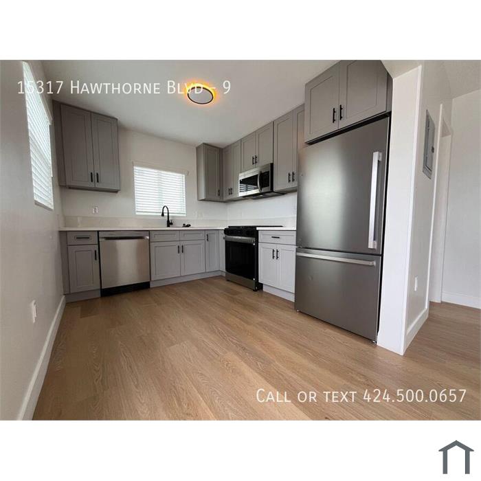 Efficient Studio Living in Lawndale | Commuterâ€™s Dream Location