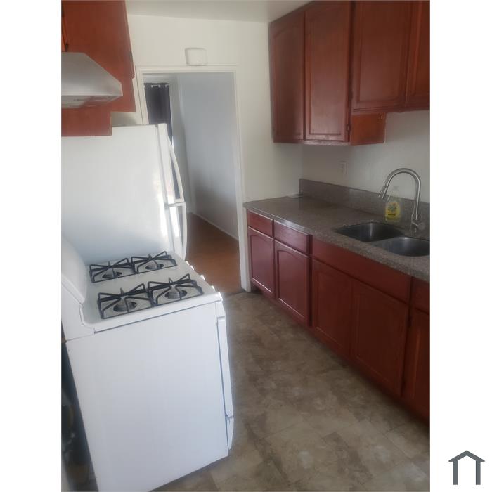 3131 El Segundo Blvd