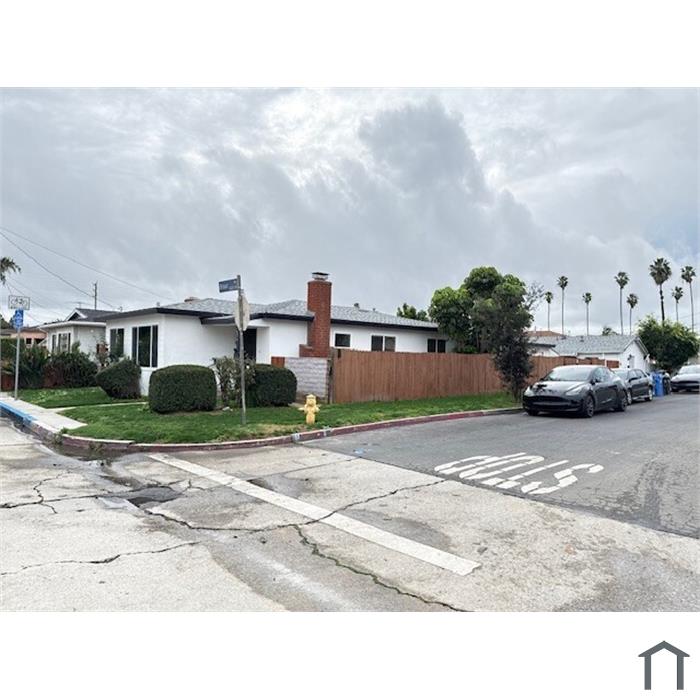1631 Broad Ave