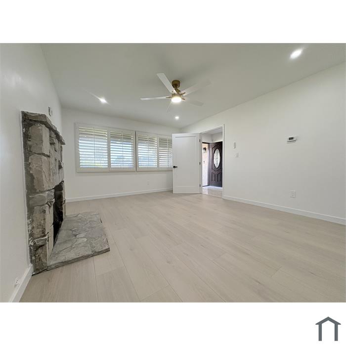 1351 E Bankers Dr
