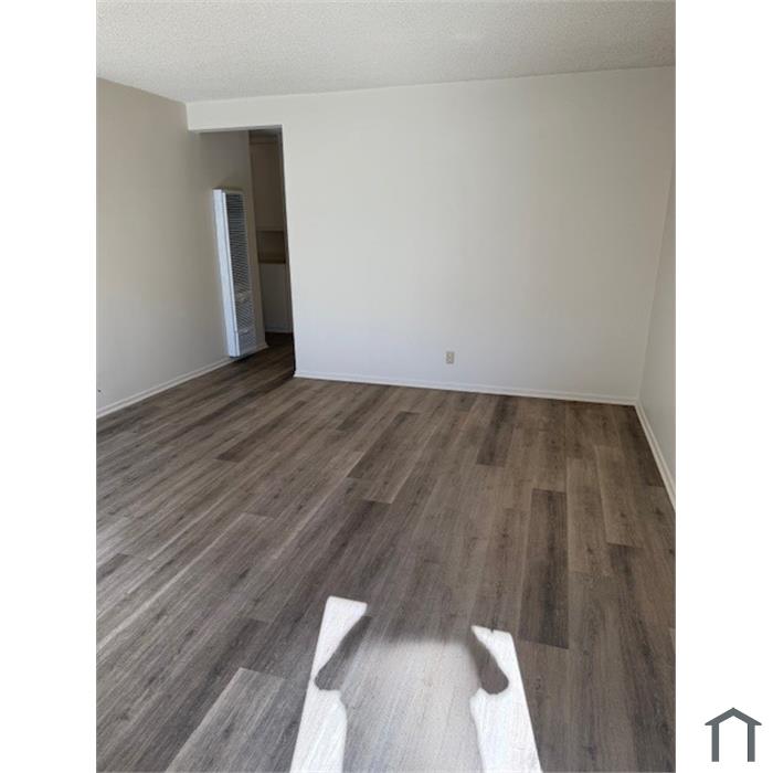 2335 Cedar Ave