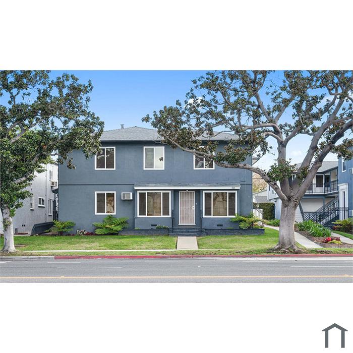 1004 E Carson St