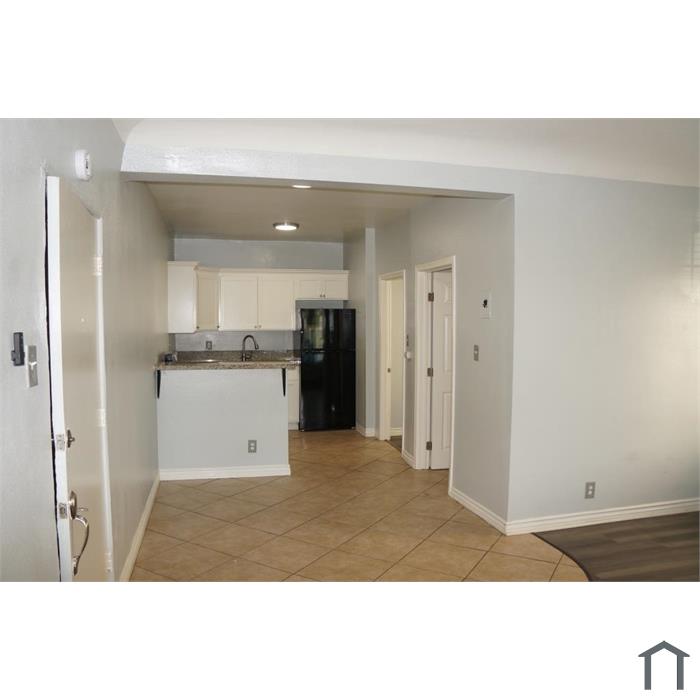 1439 Cedar Ave