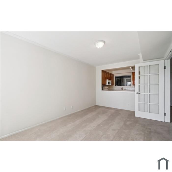 4146 E Mendez St