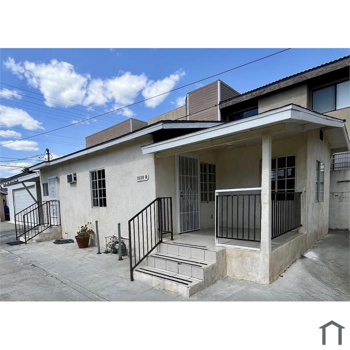 1135 Thompson Ave