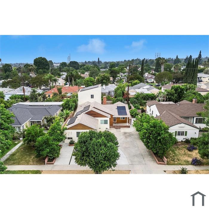 8957 Amigo Ave
