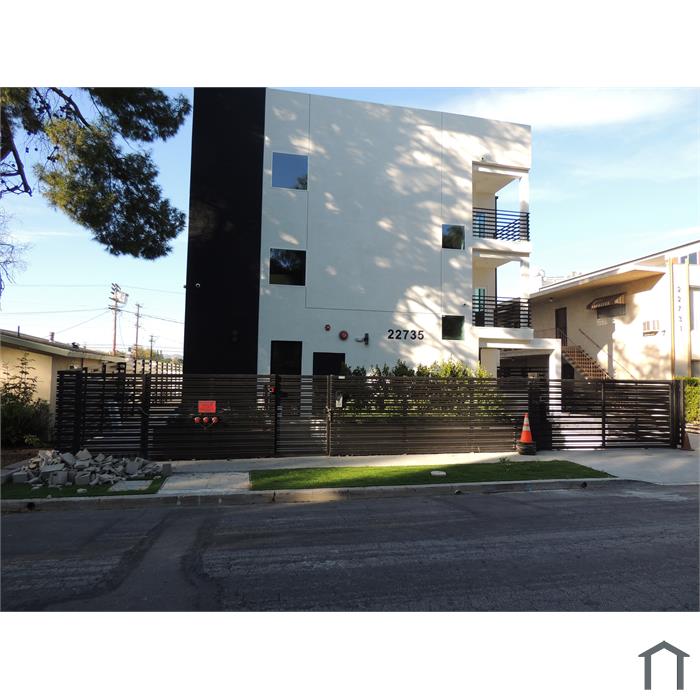 22735 Del Valle St