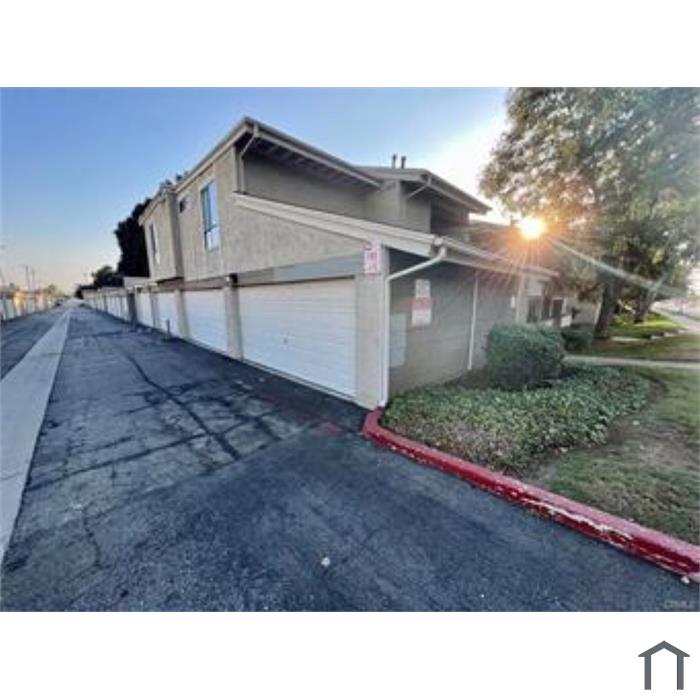 1130 E Alosta Ave