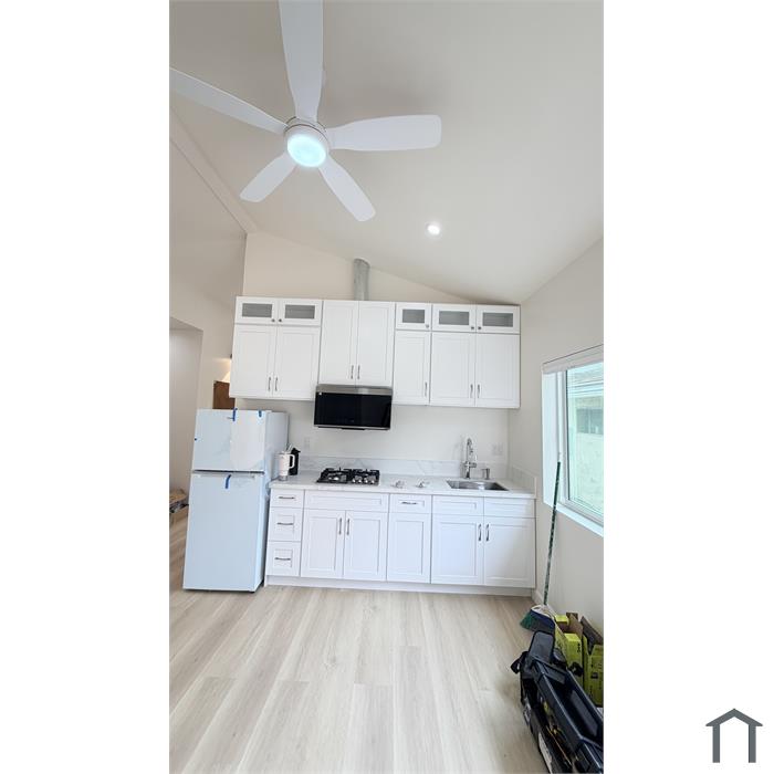 19121 Aldora Dr