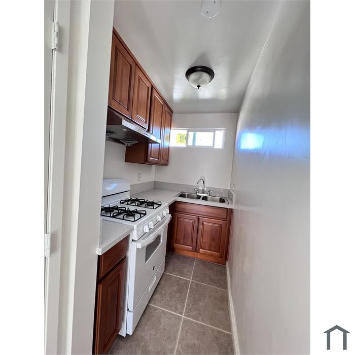 2 Bedroom Apartment 1420 S 2Nd St in Alhambra, CA