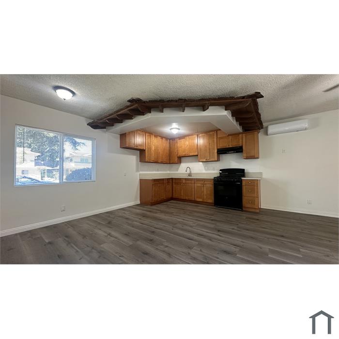 512 N Marguerita Ave