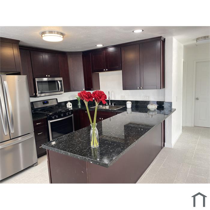 1171 Elm Ave