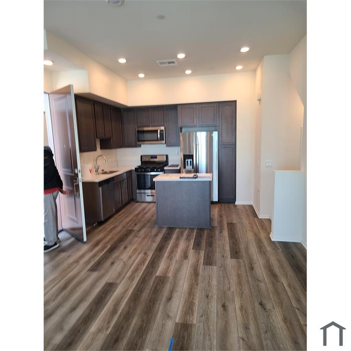 2015 Mindoro Ln