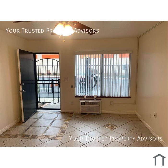 Apartment in Lemon Grove!