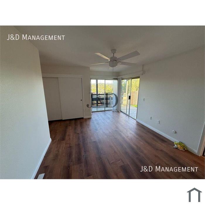 Stunning Duplex in Escondido!